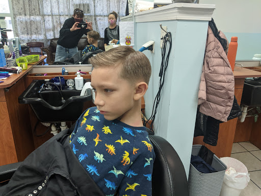 Barber Shop «Hair First Barbershop», reviews and photos, 805 N Battlefield Blvd #114, Chesapeake, VA 23320, USA