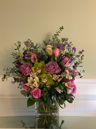 Florist «Event Connoisseur Flowers & Gifts», reviews and photos, 39 New London Turnpike #116, Glastonbury, CT 06033, USA