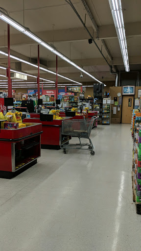 Grocery Store «Grocery Outlet Bargain Market», reviews and photos, 878 Molalla Ave, Oregon City, OR 97045, USA