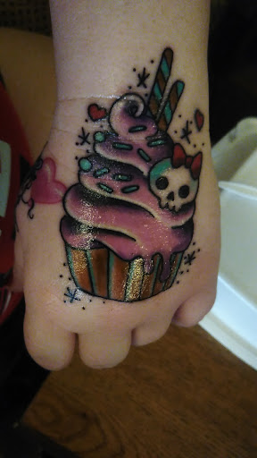 Tattoo Shop «Ink Slingers», reviews and photos, 1355 E Kearney St, Springfield, MO 65803, USA