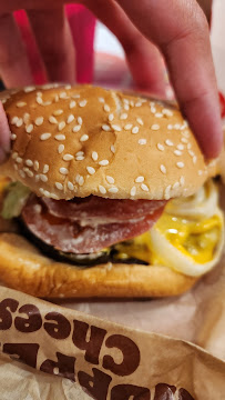 Cheeseburger du Restauration rapide Burger King à Montigny-le-Bretonneux - n°1