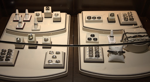 Jewelry Store «David Hayman Jewellers», reviews and photos, 18250 Imperial Hwy, Yorba Linda, CA 92886, USA