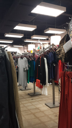 Clothing Store «Uptown Cheapskate», reviews and photos, 1830 York Rd, Timonium, MD 21093, USA