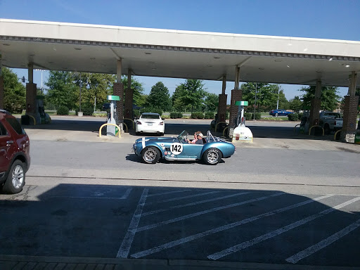 Shopping Mall «Greensboro Village Shopping Center», reviews and photos, 1483 Nashville Pike, Gallatin, TN 37066, USA