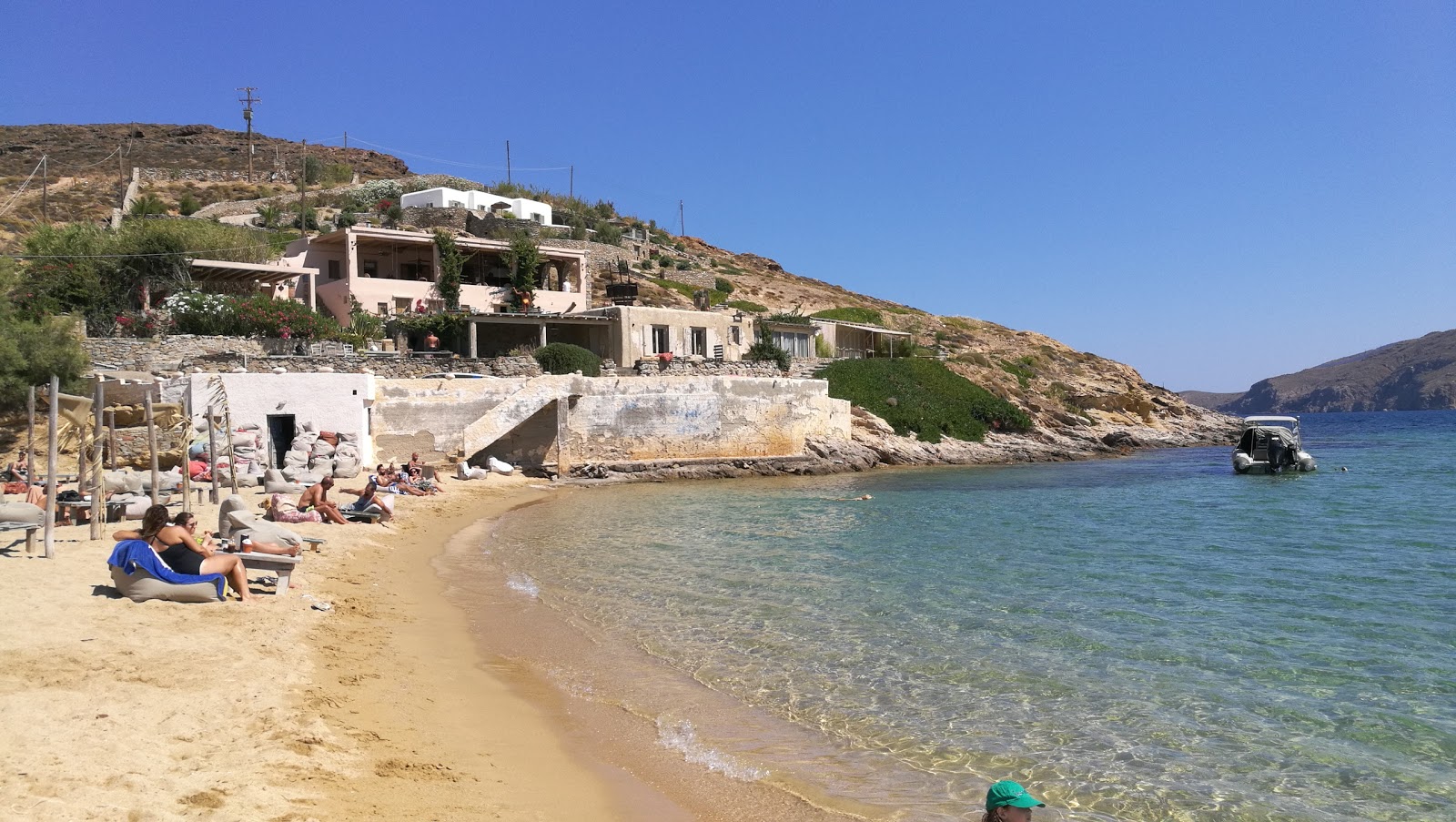 Foto van Ftelia beach met blauw puur water oppervlakte