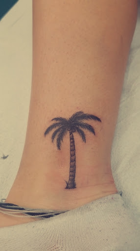 Tattoo Shop «Lucky Bella Tattoos», reviews and photos, 9805 Maumelle Blvd, North Little Rock, AR 72113, USA