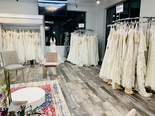 Bridal Shop «Here Comes the Bride», reviews and photos, 190 N Swift Rd, Addison, IL 60101, USA