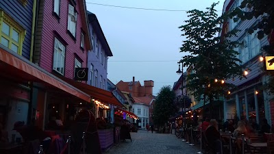 Photos of B&oslash;ker og B&oslash;rst