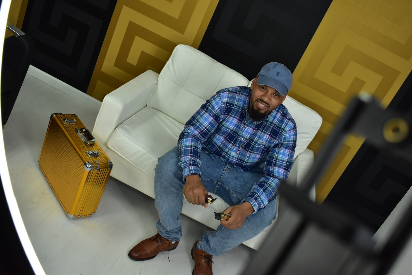 Ryan the Barber ( @ RX Elites Barber And Beauty )