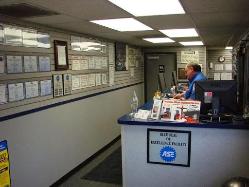 Auto Repair Shop «Convoy Auto Repair», reviews and photos, 3909 Convoy St, San Diego, CA 92111, USA