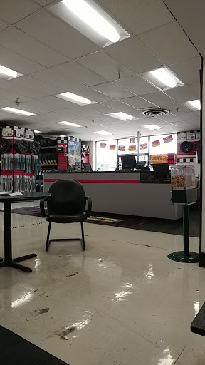 Tire Shop «Les Schwab Tire Center», reviews and photos, 5998 Lindhurst Ave, Marysville, CA 95901, USA