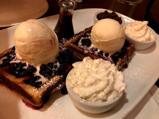 Restaurant «Max Brenner», reviews and photos, 745 Boylston St, Boston, MA 02116, USA