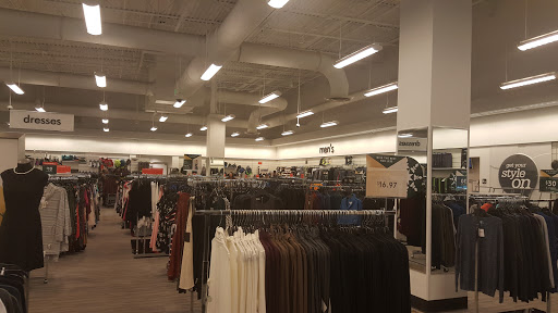 Department Store «Nordstrom Rack Shelbyville Road Plaza», reviews and photos, 4600 Shelbyville Rd, Louisville, KY 40207, USA