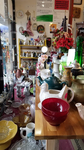 Thrift Store «Unique Boutique Steinway Thrift Shop», reviews and photos, 2588 Steinway St, Astoria, NY 11103, USA