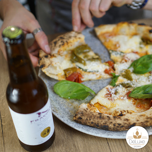 DeLuxe Pizzeria in Santa Maria A Vico, Provincia di Caserta