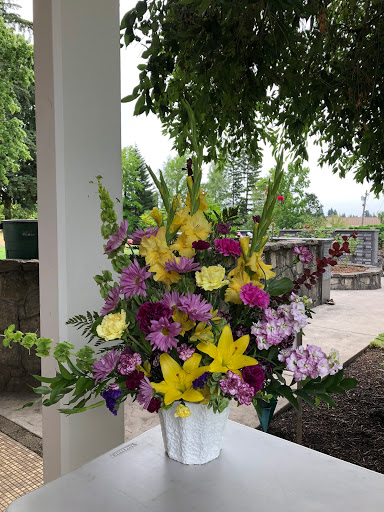 All Seasons Florist, 8154 SW Hall Blvd, Beaverton, OR 97008, USA, 