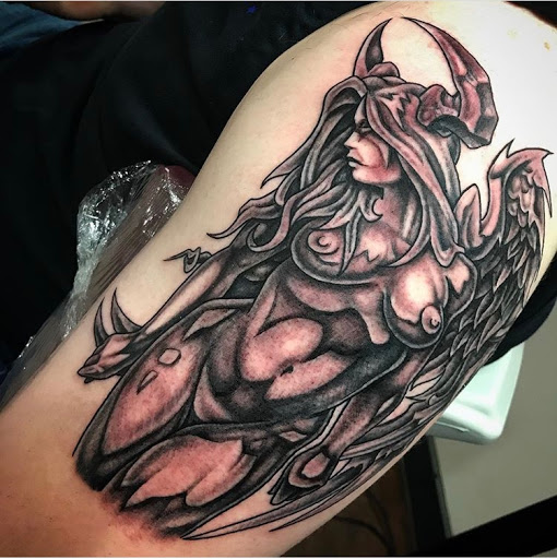 Explore hearts tattoo ideas, creative tattoo ideas in Libertyville, available at Lucky Seven Tattoo