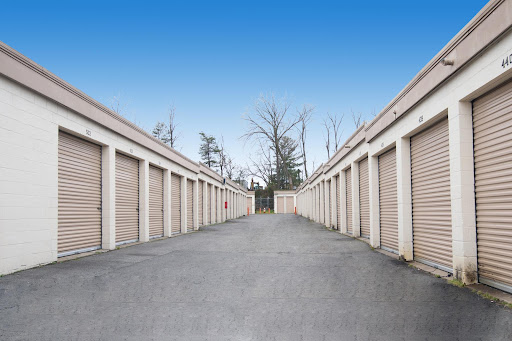Self-Storage Facility «Public Storage», reviews and photos, 4312 Ravensworth Rd, Annandale, VA 22003, USA