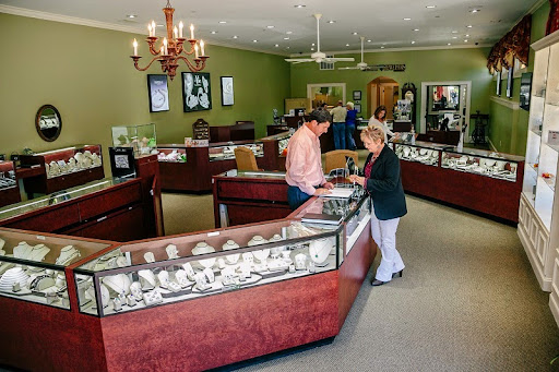 Whidby Jewelers, 177 W Jefferson St, Madison, GA 30650, USA, 