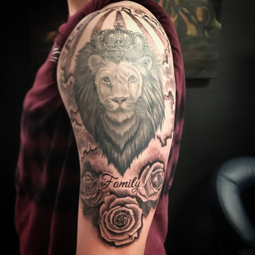 Tattoo Shop «Life Sentence Tattoo & BodyJewelry», reviews and photos, 10614 SE Kent-Kangley Rd, Kent, WA 98030, USA