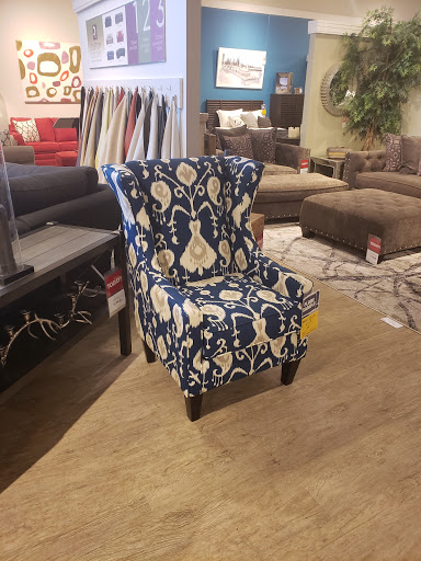 Furniture Store «Art Van Furniture - Orland Park», reviews and photos, 15080 South La Grange Road, Orland Park, IL 60462, USA