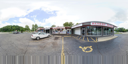 Liquor Store «Algonquin Tobacco & Liquor», reviews and photos, 1117 S Main St, Algonquin, IL 60102, USA
