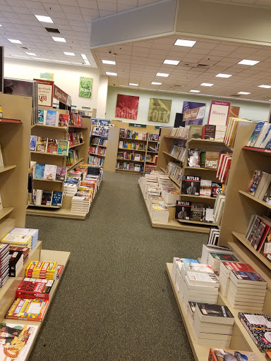Book Store «Barnes & Noble», reviews and photos, 2751 Paper Mill Rd, Wyomissing, PA 19610, USA