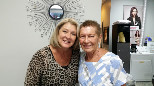 Hair Salon «Hot Headz Salon», reviews and photos, 692 W Montrose St, Clermont, FL 34711, USA