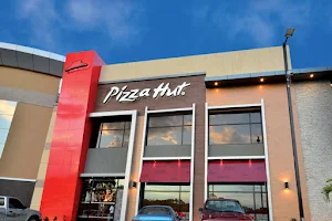 Pizza Hut • Uniplaza image
