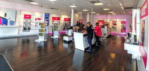 Cell Phone Store «T-Mobile», reviews and photos, 1847 El Camino Real, Burlingame, CA 94010, USA
