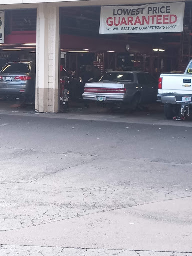Tire Shop «Discount Tire Store - Clackamas, OR», reviews and photos, 8380 SE Sunnyside Rd, Clackamas, OR 97015, USA