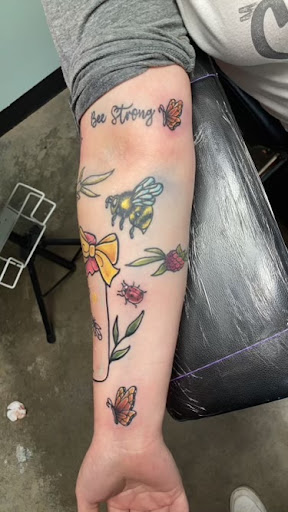 Tattoo Shop «Knuckle Up Tattoo Co.», reviews and photos, 2083 Irvin Cobb Dr, Paducah, KY 42003, USA