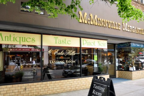 Winery «Eola Hills Wine Cellars», reviews and photos, 501 S Pacific Hwy W, Rickreall, OR 97371, USA