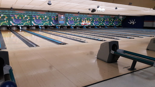 Bowling Alley «Wayne Bowling & Recreation», reviews and photos, 36900 Michigan Ave, Wayne, MI 48184, USA