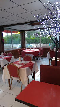 Atmosphère du Restaurant vietnamien RESTO DES SABLONS à Taponas - n°5
