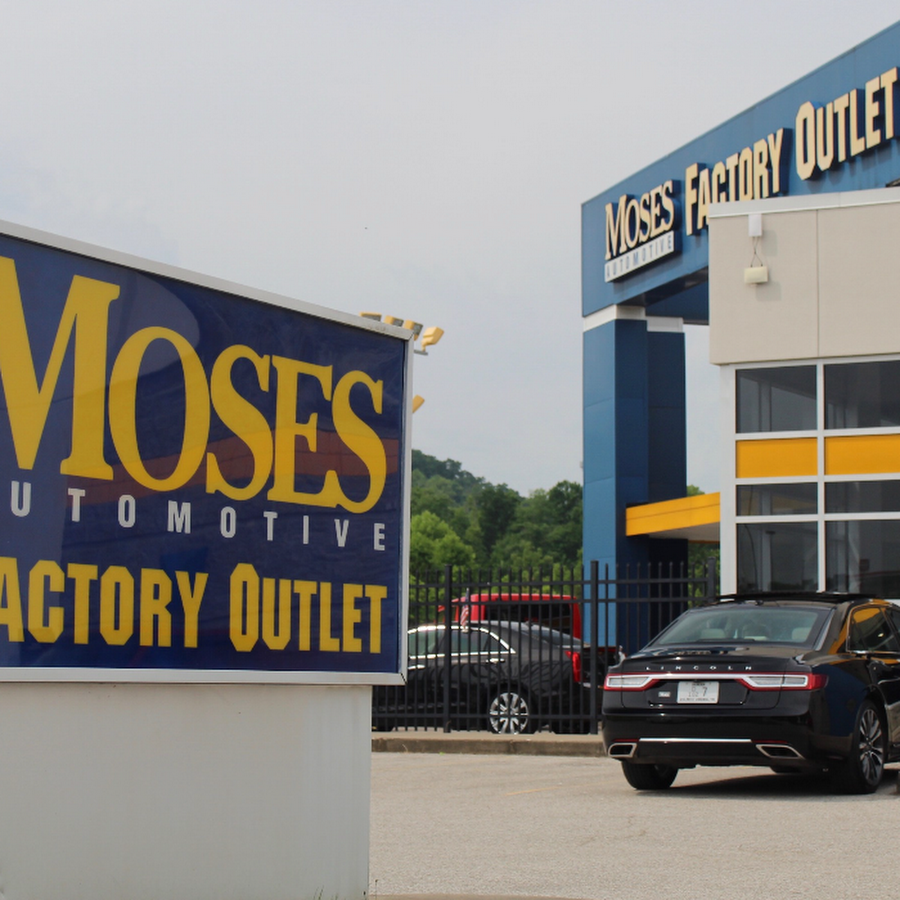 Moses Factory Outlet - Corridor G