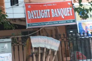 Daylight banquet image