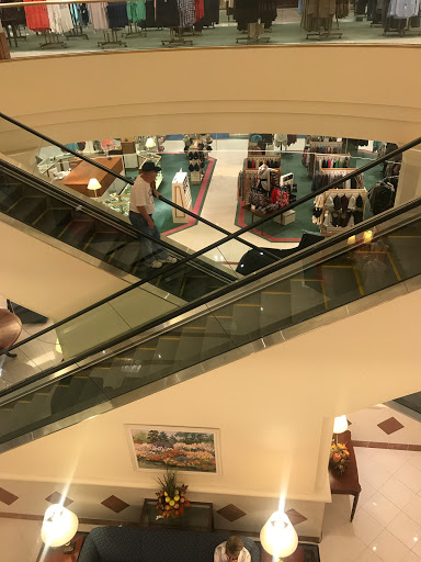 Department Store «Von Maur», reviews and photos, 1530 Polaris Pkwy, Columbus, OH 43240, USA