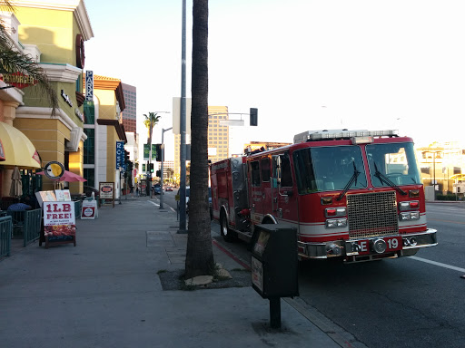 Shopping Mall «Brentwood Place Shopping Center», reviews and photos, 12019 Wilshire Blvd, Los Angeles, CA 90049, USA