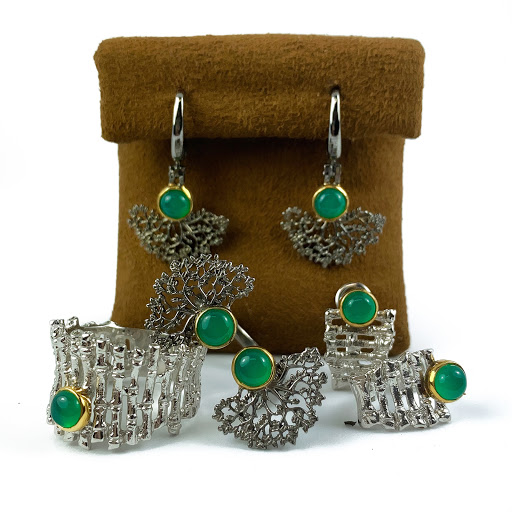 Jewelry Store «PERSONA JEWELRY», reviews and photos, 62 Charles St, Boston, MA 02114, USA