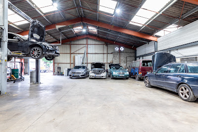 Yvrac Autos - Garage spécialiste Mercedes-Benz à Yvrac
