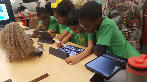 Computer Store «Apple Willowbrook Mall», reviews and photos, 2000 Willowbrook Dr, Houston, TX 77064, USA