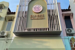 Bunbee Bakery and Cafe Gwalk image