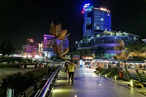 Ninh Kieu Wharf image