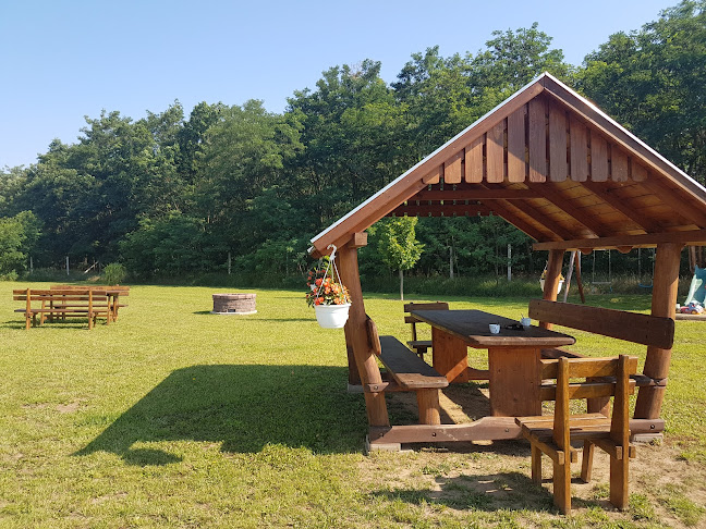 Holden Log House Gyarmat - Szálloda