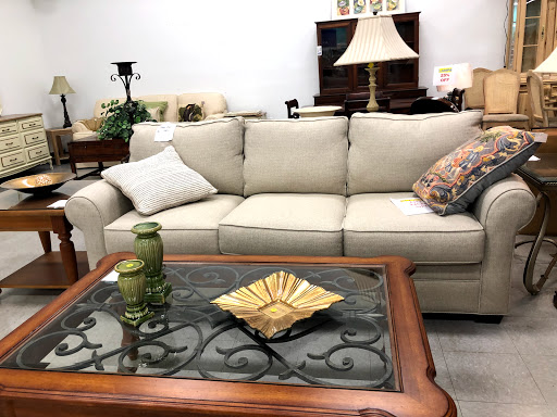 Thrift Store «Humane Society Thrift Store», reviews and photos, 4445 20th St, Vero Beach, FL 32966, USA