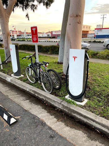 Tesla Supercharger