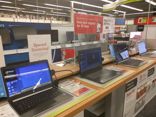 Office Supply Store «Staples», reviews and photos, 7910 Gall Blvd, Zephyrhills, FL 33541, USA