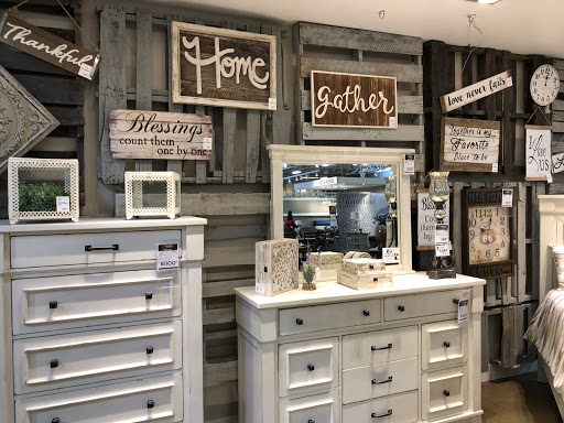 Furniture Store «Ashley HomeStore Wichita East», reviews and photos, 11645 E Kellogg Dr N, Wichita, KS 67207, USA