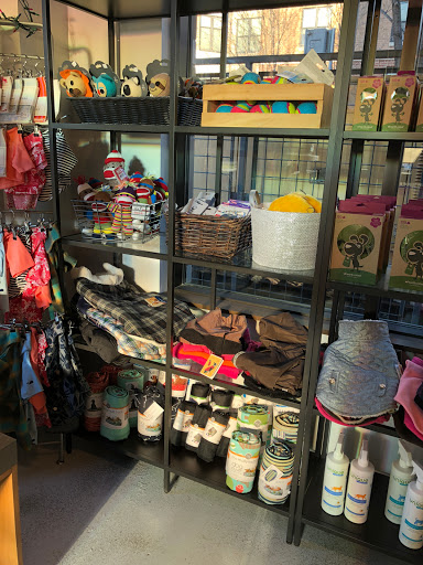 Pet Groomer «ÅSKA Pet Spa & Boutique», reviews and photos, 197 E 7th St, St Paul, MN 55101, USA